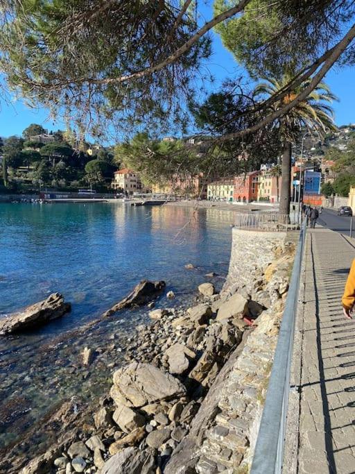 La Casa Di Andrea Grande Appartamento A Due Passi Dalle Spiagge Rapallo Extérieur photo